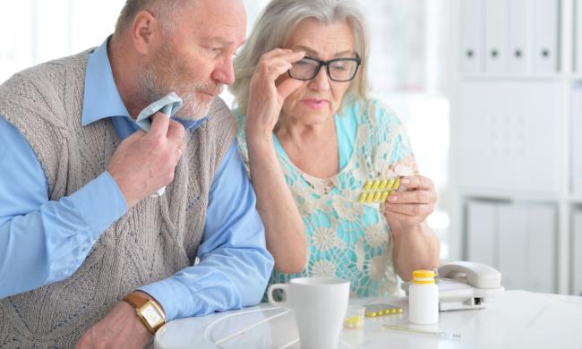 Farmacéuticos y pacientes de edad avanzada. ¿Cómo debe ser la comunicación? Farmacéuticos y pacientes de edad avanzada. ¿Cómo debe ser la comunicación?