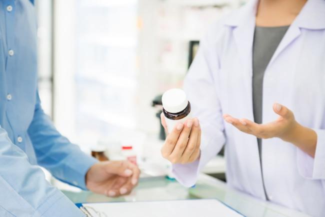 Un nuevo servicio británico amplía la colaboración entre farmacia y atención primaria Un nuevo servicio británico amplía la colaboración entre farmacia y atención primaria