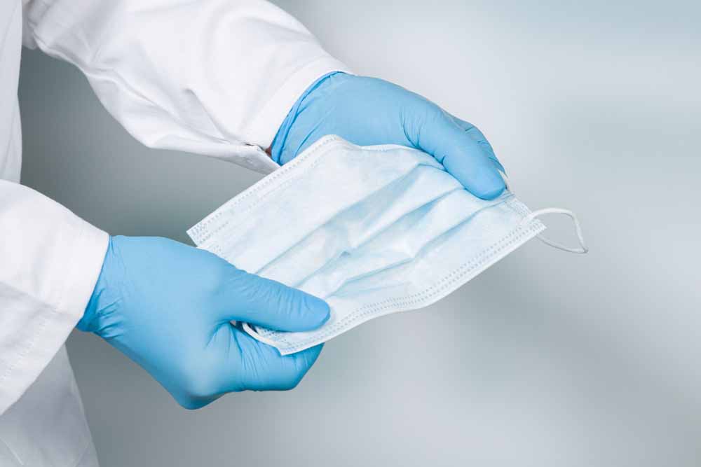 El COF Guipúzcoa recuerda la obligatoriedad del uso de la mascarilla