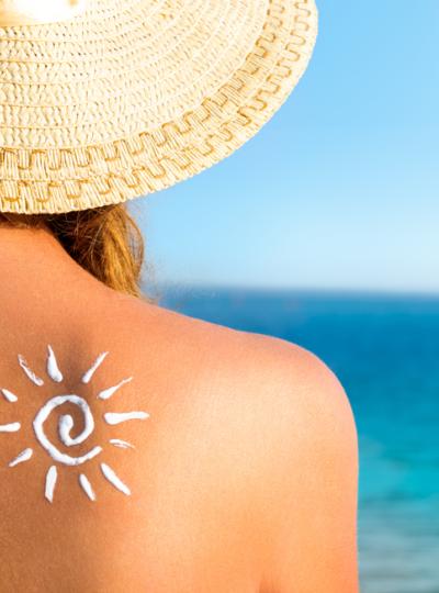 Consejos para cuidar la piel de tu paciente en verano