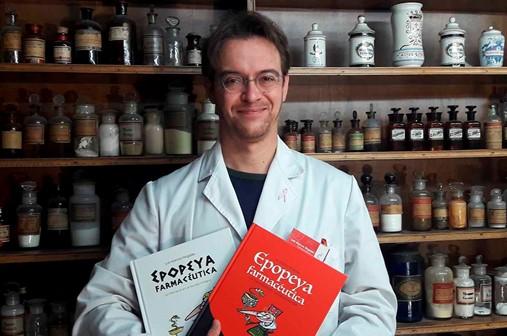 Luis Marcos: “La población se vacuna más de la gripe si se le facilita el acceso, y en España hay más de 22.000 farmacias” Luis Marcos: “La población se vacuna más de la gripe si se le facilita el acceso, y en España hay más de 22.000 farmacias”