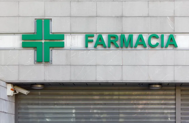 Cierre temporal o definitivo de una farmacia: qué es y cómo gestionarlo 