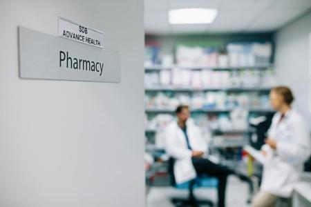 Reino Unido más de 100.000 pacientes son derivados por el NHS a la farmacia