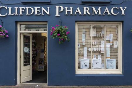 Farmacias comunitarias de Irlanda vacunan contra la COVID-19